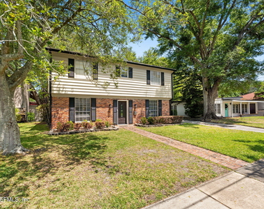 4339 Genoa Avenue - Photo Thumbnail 1