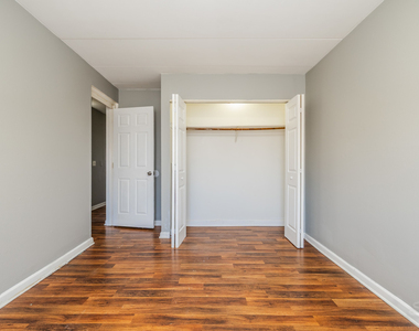 6416 S Saint Lawrence Avenue - Photo Thumbnail 11