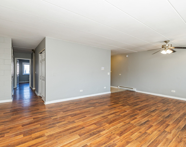 6416 S Saint Lawrence Avenue - Photo Thumbnail 5