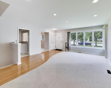 7630 Beckwith Road - Photo Thumbnail 4