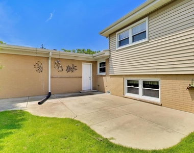 7630 Beckwith Road - Photo Thumbnail 32