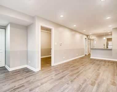 2312 S Seeley Avenue - Photo Thumbnail 2