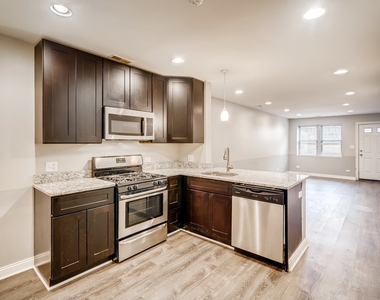 2312 S Seeley Avenue - Photo Thumbnail 1