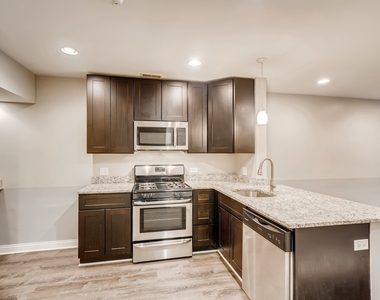 2312 S Seeley Avenue - Photo Thumbnail 5