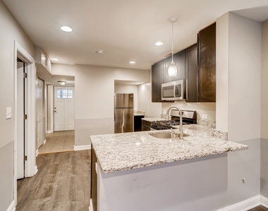 2312 S Seeley Avenue - Photo Thumbnail 3
