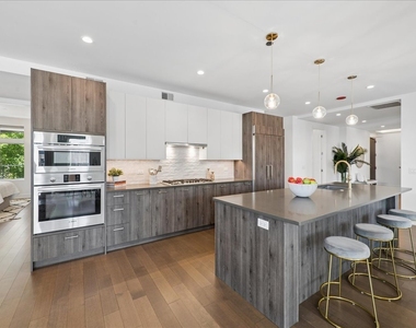 434 W Melrose Street - Photo Thumbnail 4