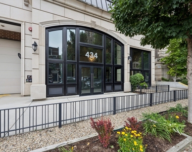 434 W Melrose Street - Photo Thumbnail 19