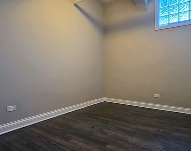 4764 N Virginia Avenue - Photo Thumbnail 10