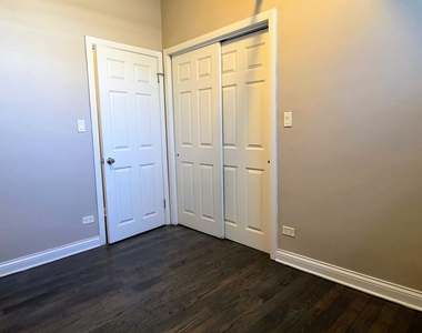 4764 N Virginia Avenue - Photo Thumbnail 7