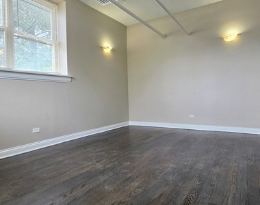 4764 N Virginia Avenue - Photo Thumbnail 2