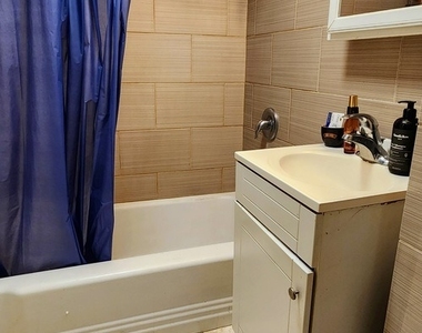 4764 N Virginia Avenue - Photo Thumbnail 14