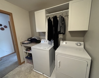 1523 Grand Drive - Photo Thumbnail 17