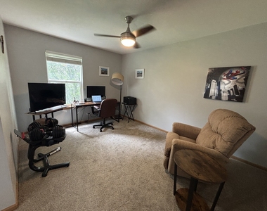 1523 Grand Drive - Photo Thumbnail 18