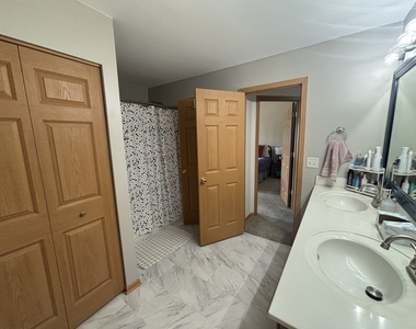 1523 Grand Drive - Photo Thumbnail 11