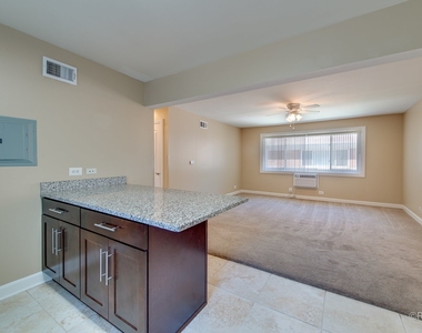 32 N Main Street - Photo Thumbnail 8