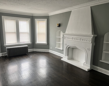 8020 S Maryland Street - Photo Thumbnail 6