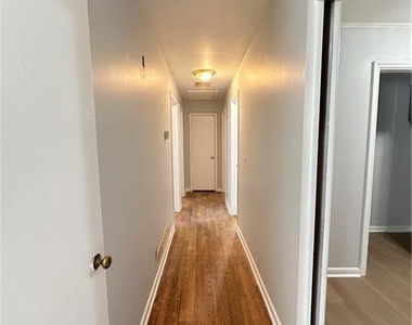 967 Pine Roc Drive - Photo Thumbnail 6