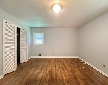 967 Pine Roc Drive - Photo Thumbnail 11