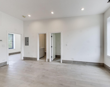 2023 N Drake Avenue - Photo Thumbnail 10