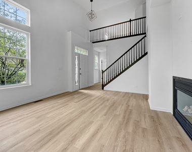 1089 Ellsworth Drive - Photo Thumbnail 1