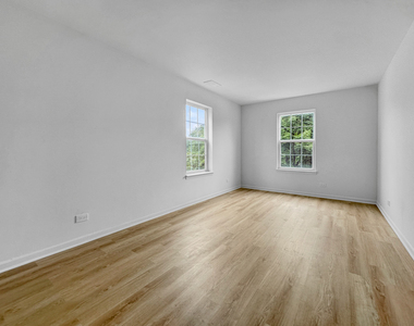 1089 Ellsworth Drive - Photo Thumbnail 6