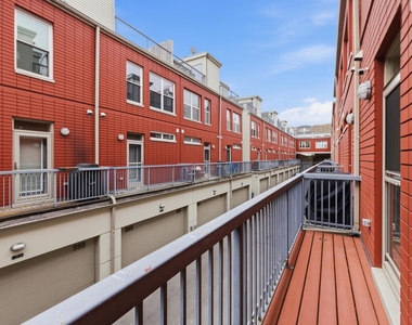 16 S Aberdeen Street - Photo Thumbnail 29