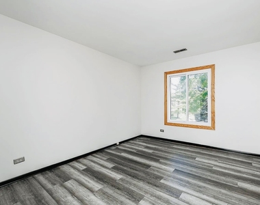 865 Sheldon Court - Photo Thumbnail 8