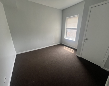 73 E 69th Street - Photo Thumbnail 2