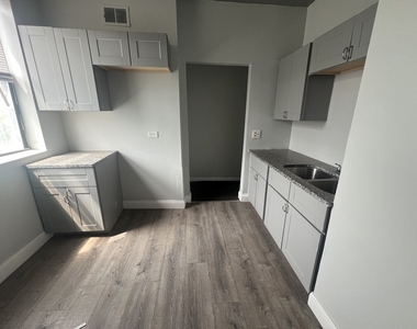 73 E 69th Street - Photo Thumbnail 5