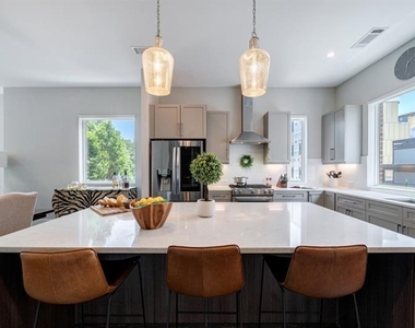 1227 Chelsea Circle - Photo Thumbnail 6