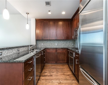270 17th Street Nw - Photo Thumbnail 3