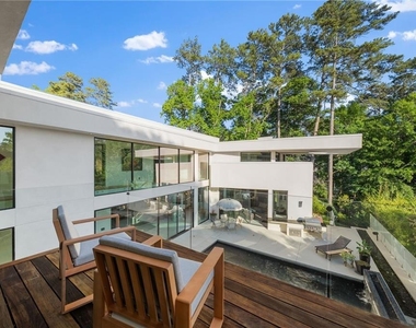 937 Berkshire Road Ne - Photo Thumbnail 40