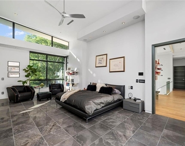 937 Berkshire Road Ne - Photo Thumbnail 38