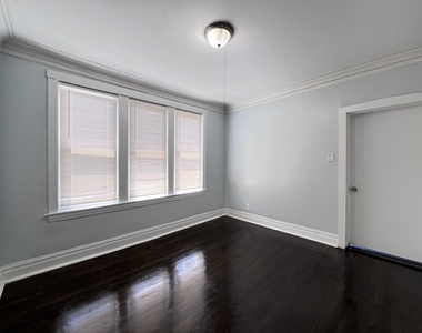 8856 S Lowe Avenue - Photo Thumbnail 21