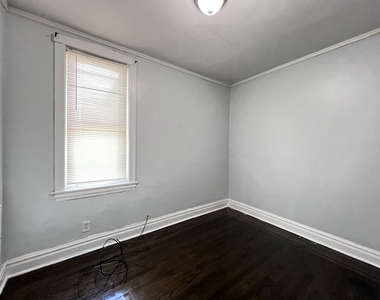 8856 S Lowe Avenue - Photo Thumbnail 22