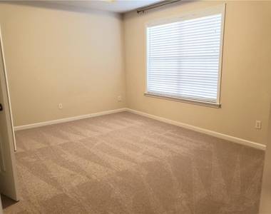 5201 Wellsley Bend - Photo Thumbnail 16