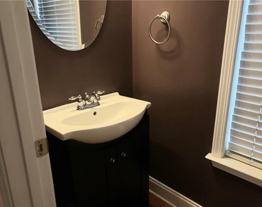 5201 Wellsley Bend - Photo Thumbnail 12