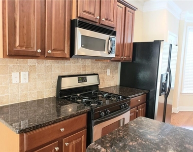 5201 Wellsley Bend - Photo Thumbnail 7