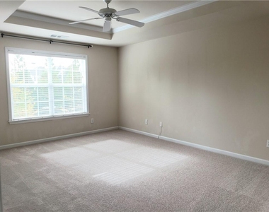 5201 Wellsley Bend - Photo Thumbnail 13