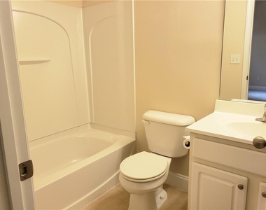 5201 Wellsley Bend - Photo Thumbnail 18