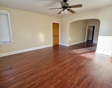 6143 S Major Avenue - Photo Thumbnail 1