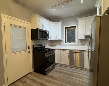 6143 S Major Avenue - Photo Thumbnail 11