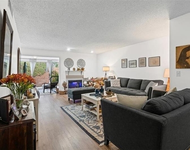 115 Fair Haven Way Se - Photo Thumbnail 3