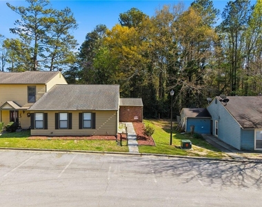 129 Sandalwood Cir - Photo Thumbnail 4