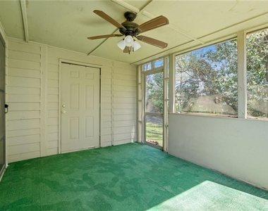 129 Sandalwood Cir - Photo Thumbnail 30