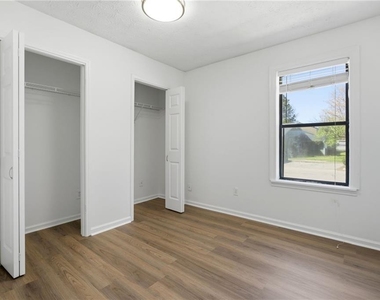 129 Sandalwood Cir - Photo Thumbnail 21