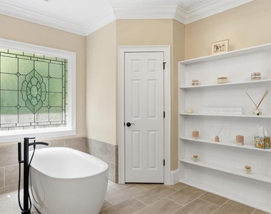 1247 Manor Oaks Court - Photo Thumbnail 38