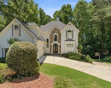 1247 Manor Oaks Court - Photo Thumbnail 3