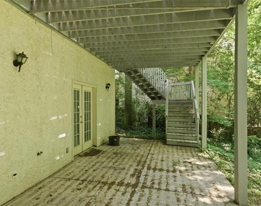 1247 Manor Oaks Court - Photo Thumbnail 68