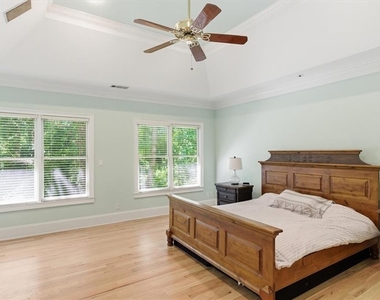 1247 Manor Oaks Court - Photo Thumbnail 31